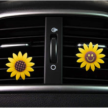 2 Pieces Sunflower Car Accessories Air Vent Clips with 32 Replacement Felt Pads, Yellow Sunflower and Cute Smile Face Car Air Freshener Air Vent Decorations