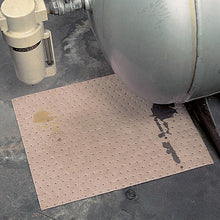 New Pig Brown Oil-Only Absorbent Mat Pad, 21 oz Absorbency Per Pad, Mediumweight, Looks Cleaner for Longer, Absorbs Oils & Fuels, Repels Water, 20" x 15", 100 Pads Per Bag, MAT560