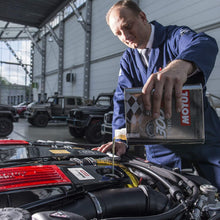 Motul 104242 300V 5w40 Racing Oil, 2 liters