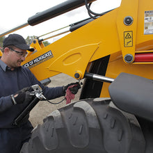 Lumax LX-1152 Black Heavy Duty Deluxe Pistol Grease Gun with 18" Flex Hose