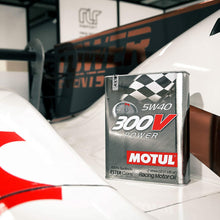 Motul 104242 300V 5w40 Racing Oil, 2 liters