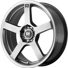 Motegi Racing MR116 Wheel with Silver Finish (17x7"/5x4.5")