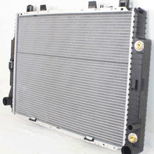 Radiator Compatible with MERCEDES BENZ S420/S500 1994-1999 SEDAN/COUPE 8cyl W140