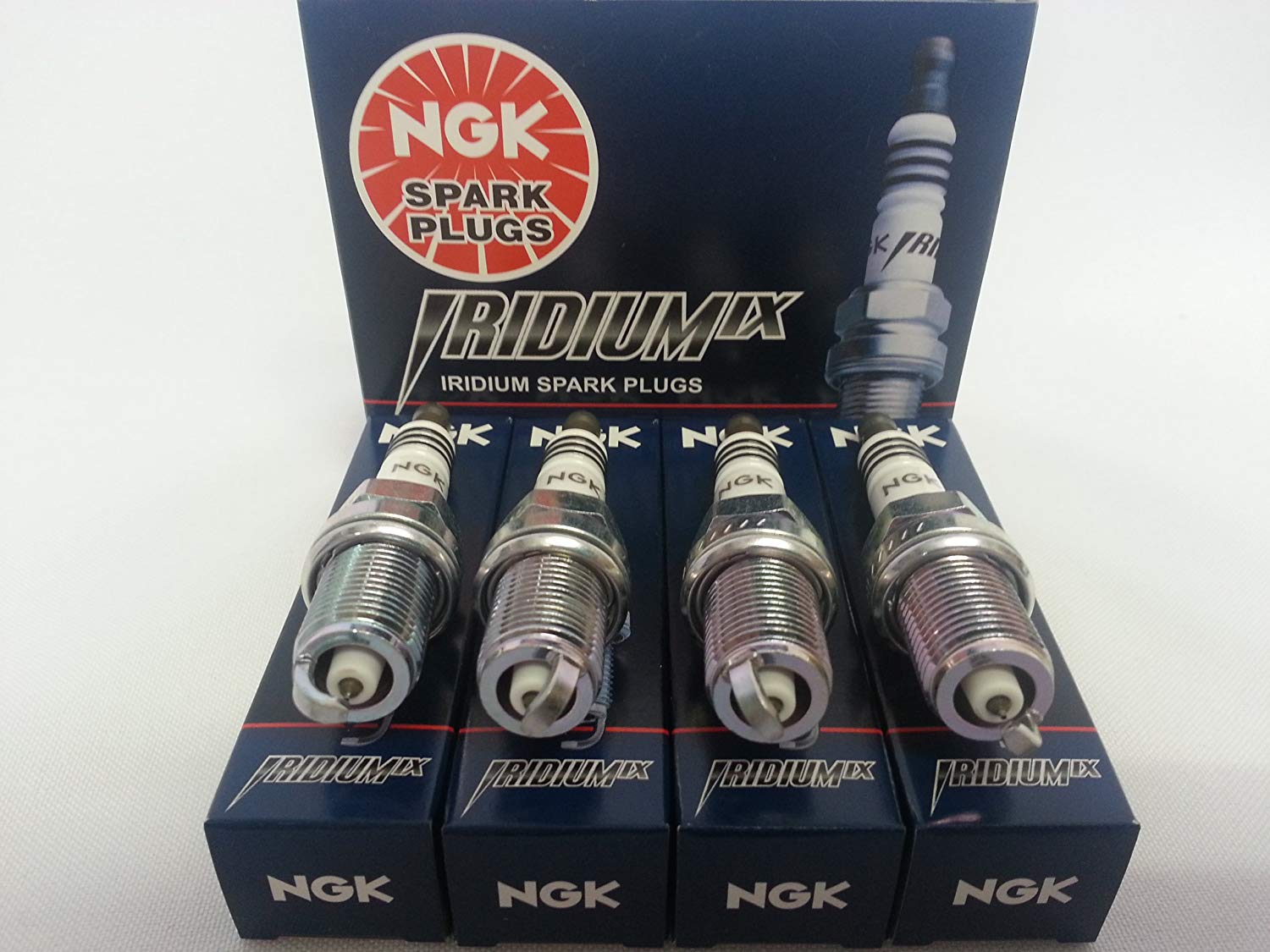 4 PCSNEW -- NGK 6619 Iridium Spark Plugs LFR6AIX-11