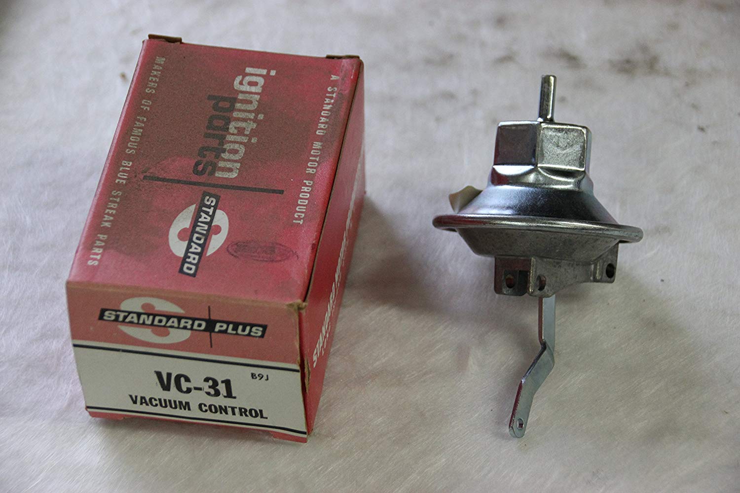 Standard Motor Products VC-31 Distributor Vacuum Advance Control