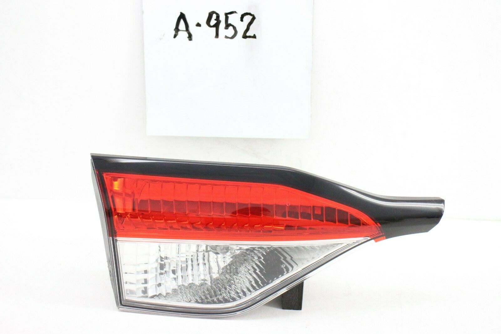 OEM Tail Light Lamp Taillight Toyota Corolla 2020 Sedan LH 1.8 Inner Lid Nice