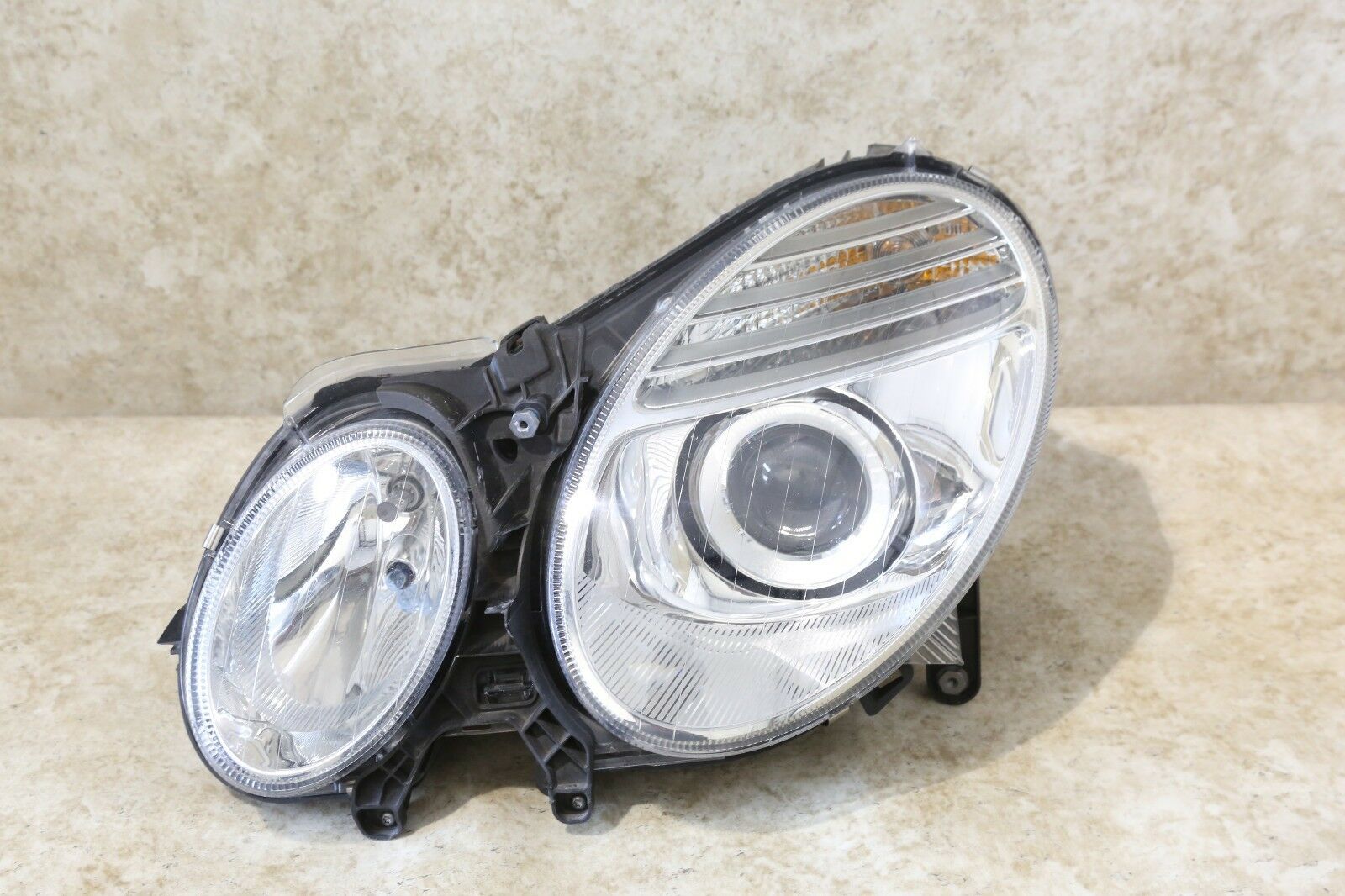 07 08 09 MERCEDES-BENZ E320 E350 E550 DRIVER LEFT SIDE HEADLIGHT HALOGEN OEM