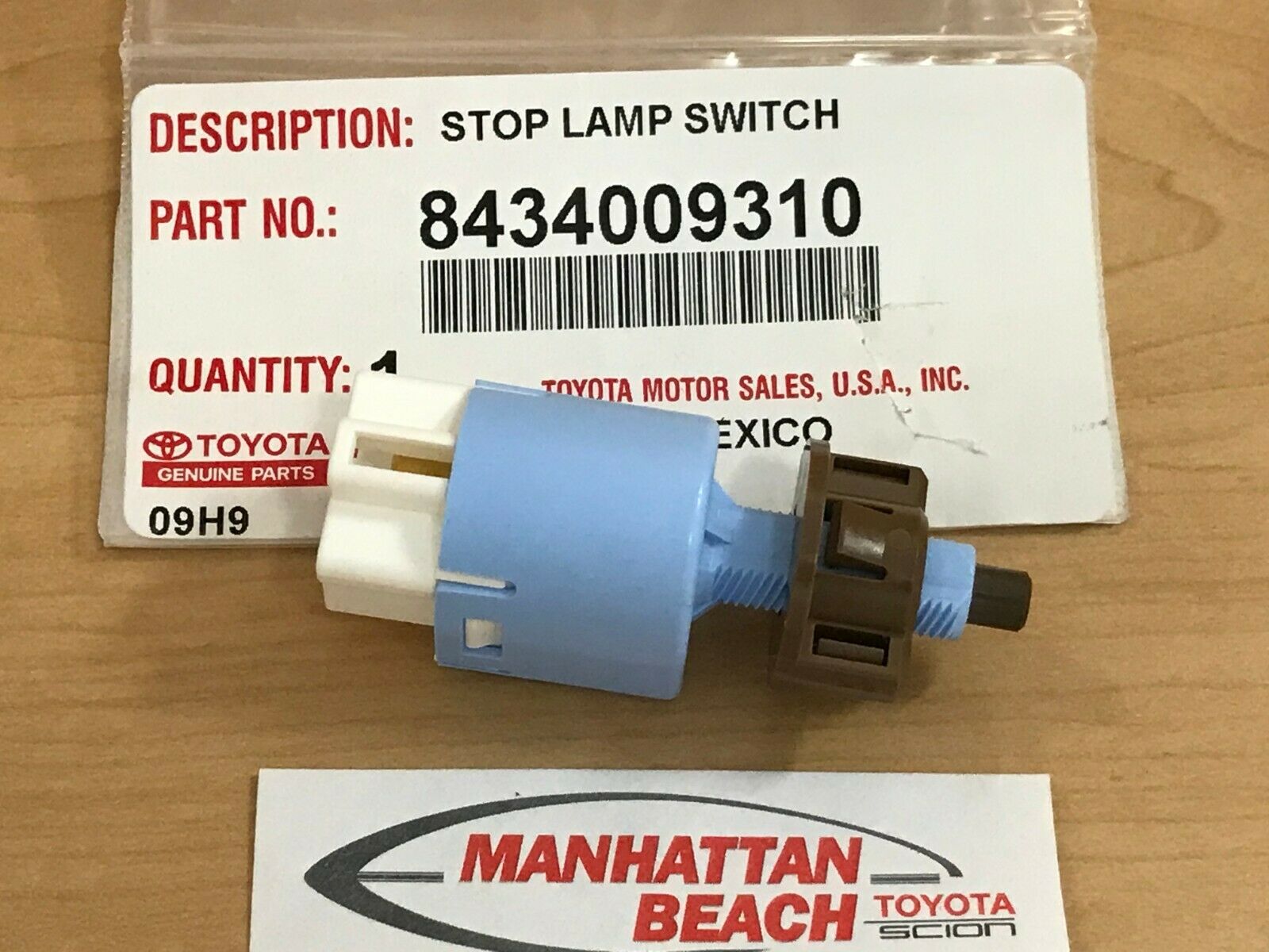 NEW GENUINE TOYOTA BRAKE LIGHT STOP LAMP SWITCH 84340-09310