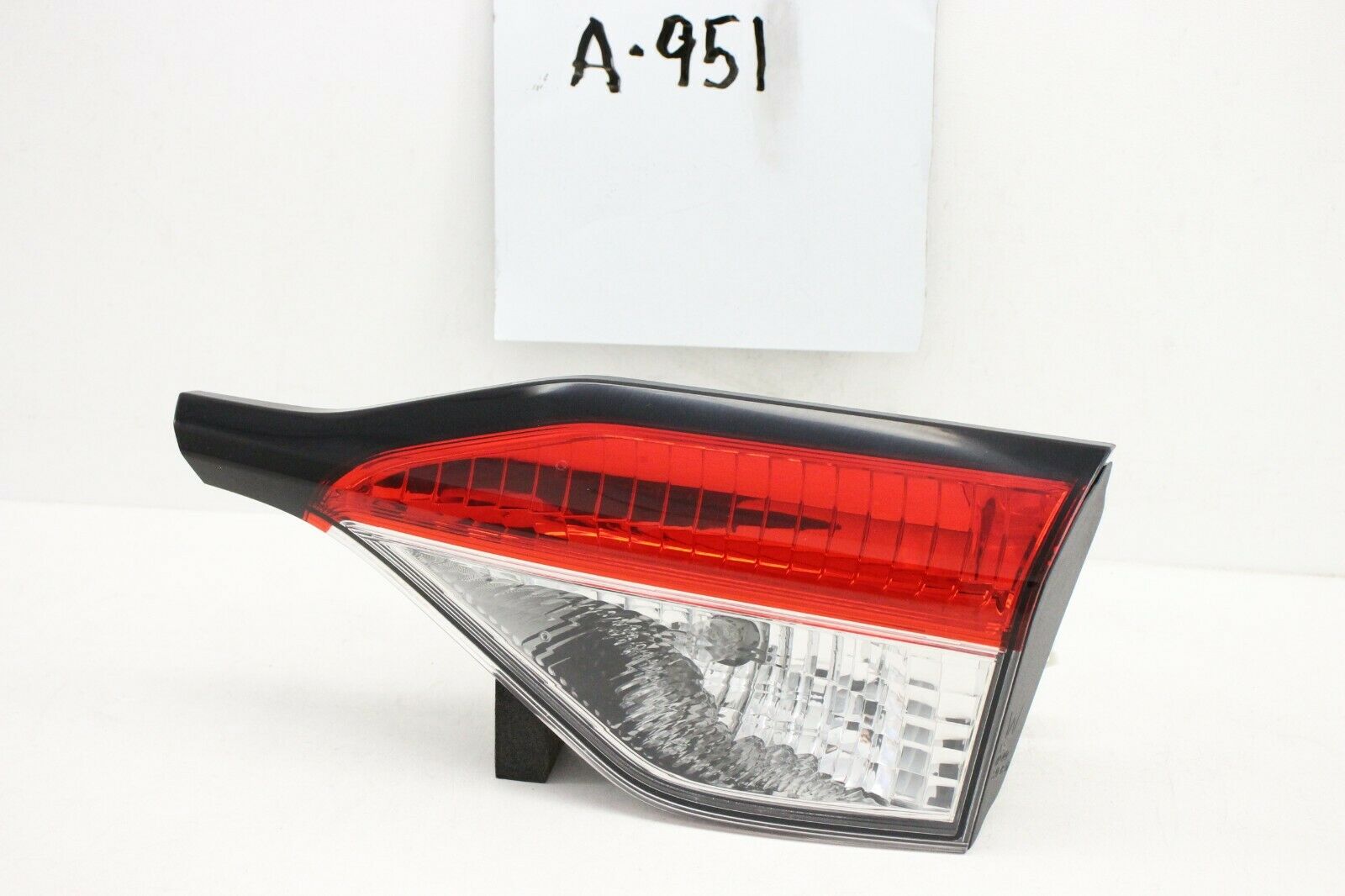 OEM Tail Light Lamp Taillight Toyota Corolla 2020 Sedan RH 1.8 Inner Lid Nice