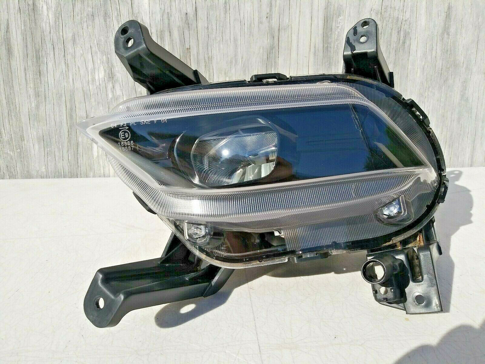 2019-2020 Hyundai Santa Fe Driver Side LED Fog Light 92201-S1100