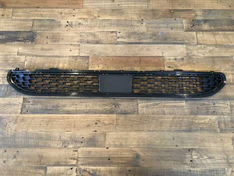 New Original Hyundai Front Lower Grille Santa Fe Sport 2019-2020 Bumper Grille