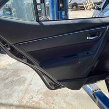 17-19 TOYOTA COROLLA LH REAR DOOR TRIM PANEL BLACK TRIM: FB21 NO SWITCHES SIERRA