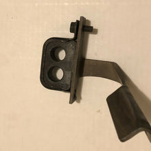 1966 1969 FORD TORINO TALLADEGA FAIRLANE COMET POWER STEERING HOSE BRACKET 1967