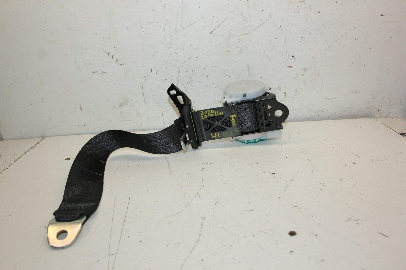 2019-2020 TOYOTA COROLLA LEFT REAR SEAT BELT (WT24)