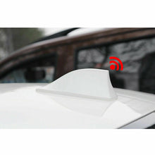 White Universal Car Auto Shark Fin Roof Antenna Radio FM/AM Decorate Aerial 1pcs