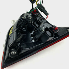 2017-2020 Nissan Rogue 2.5L Liftgate Trunk Tail Light Passenger RH Rear OEM USED