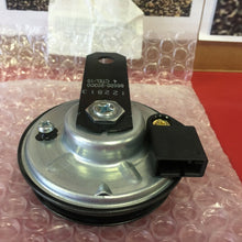 TOYOTA OEM-Horn 865200R010