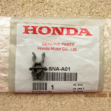 FITS: 16 - 20 HONDA CIVIC HOOD SUPPORT ROD HOLDER CLAMP RETAINER CLIP OEM NEW