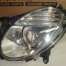 07-09 Mercedes Benz E Class Left Halogen Headlight w/ bulbs and caps E350 / 550