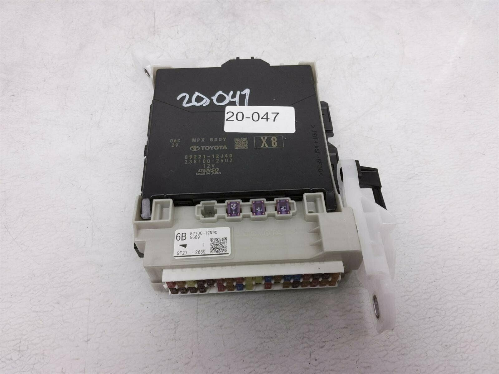 19 20 Toyota Corolla Multiplex Netowork Box Control 89221-12J40 82730-12N90