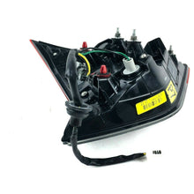 2017-2020 Nissan Rogue 2.5L Liftgate Trunk Tail Light Passenger RH Rear OEM USED