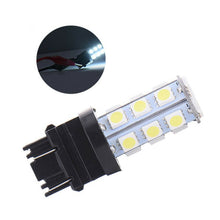 2x6000K White 3157 5050 3156 18SMD Tail Brake/Parking Turn Signal LED Light Bulb